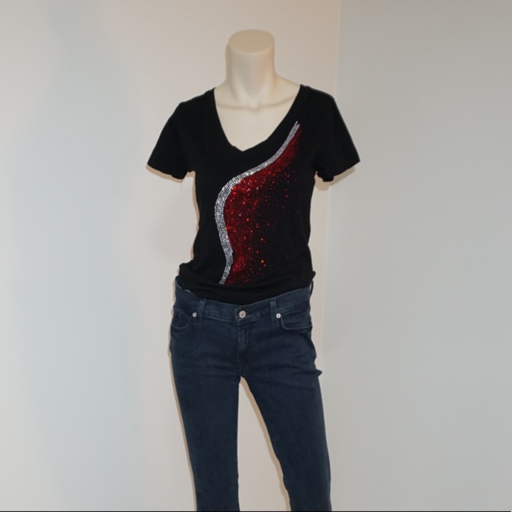Bozzolo V-Neck Rhinestone Tee - Picture 10 of 10